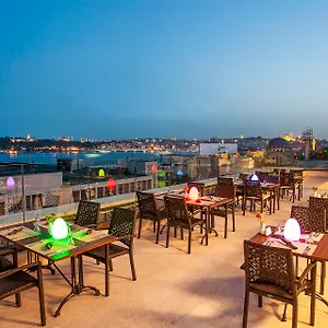 4* فندق نيديا غالاتا بورت