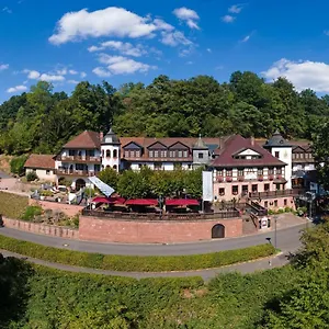 schlosshotel-mespelbrunn.com-bavaria.com/